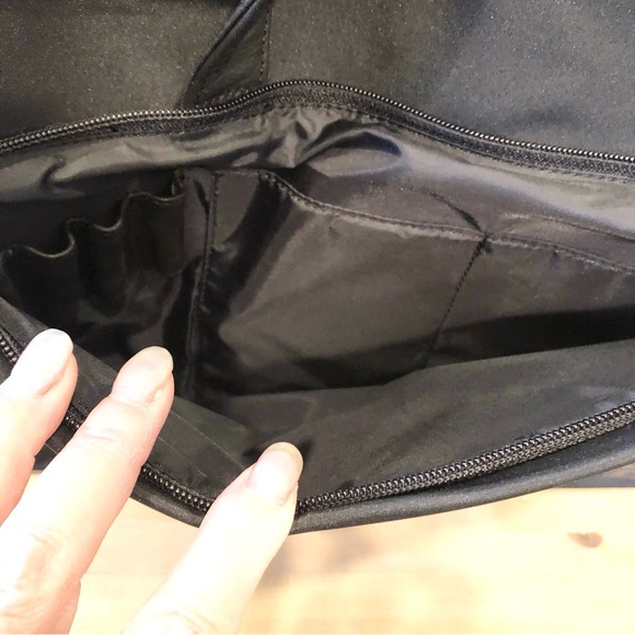 Fossil Leather & Nylon Black Laptop/Messenger Bag, 16” x 11” x 4.5” - Picture 10 of 14